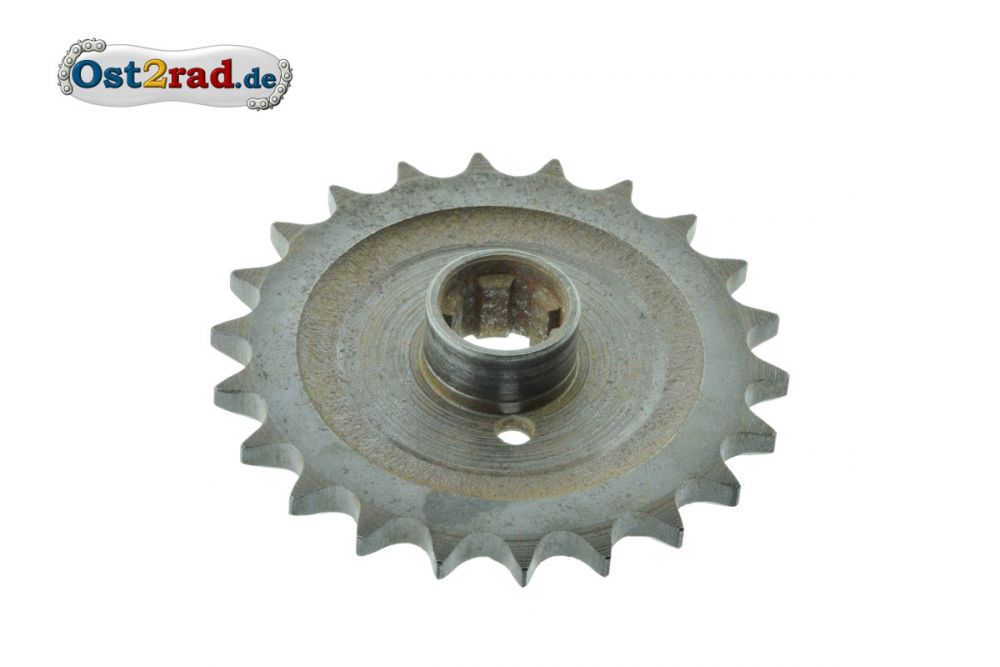 Pinion, kleines Kettenrad ETZ 250, 251, 301, 22 cogs